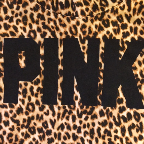 🛑SOLD🛑 Vs Pink Cheetah Pullover Hoodie - Picture 6 of 8
